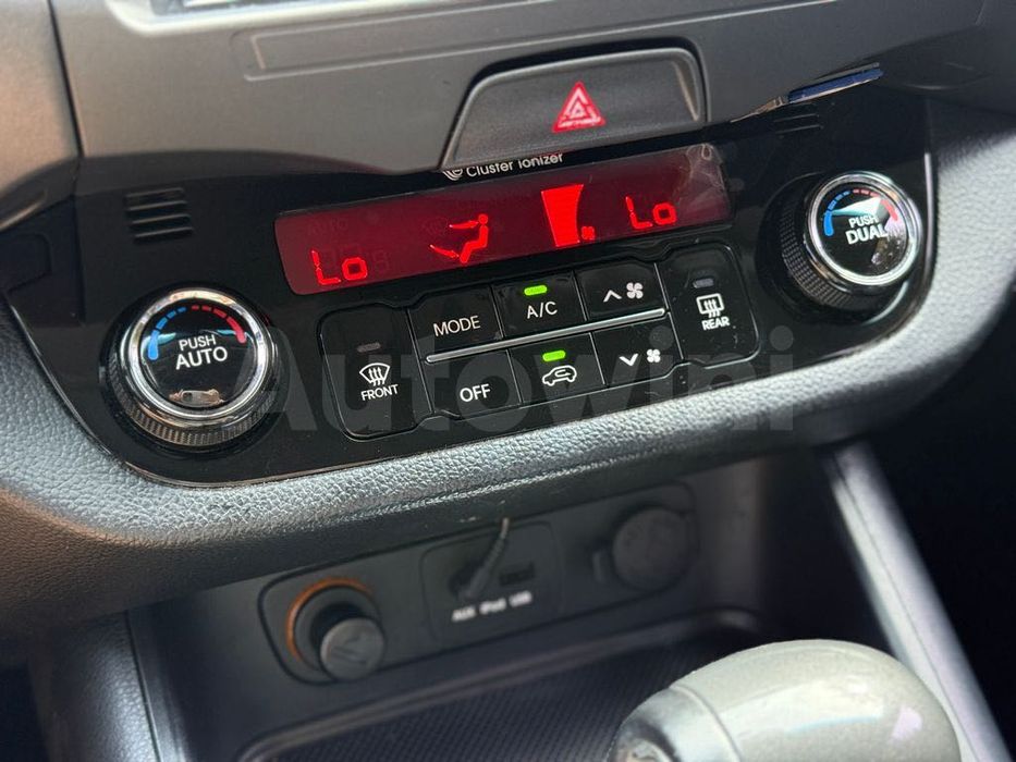 2014 Kia Sportage 2.0 дизель в шикарной комплектации