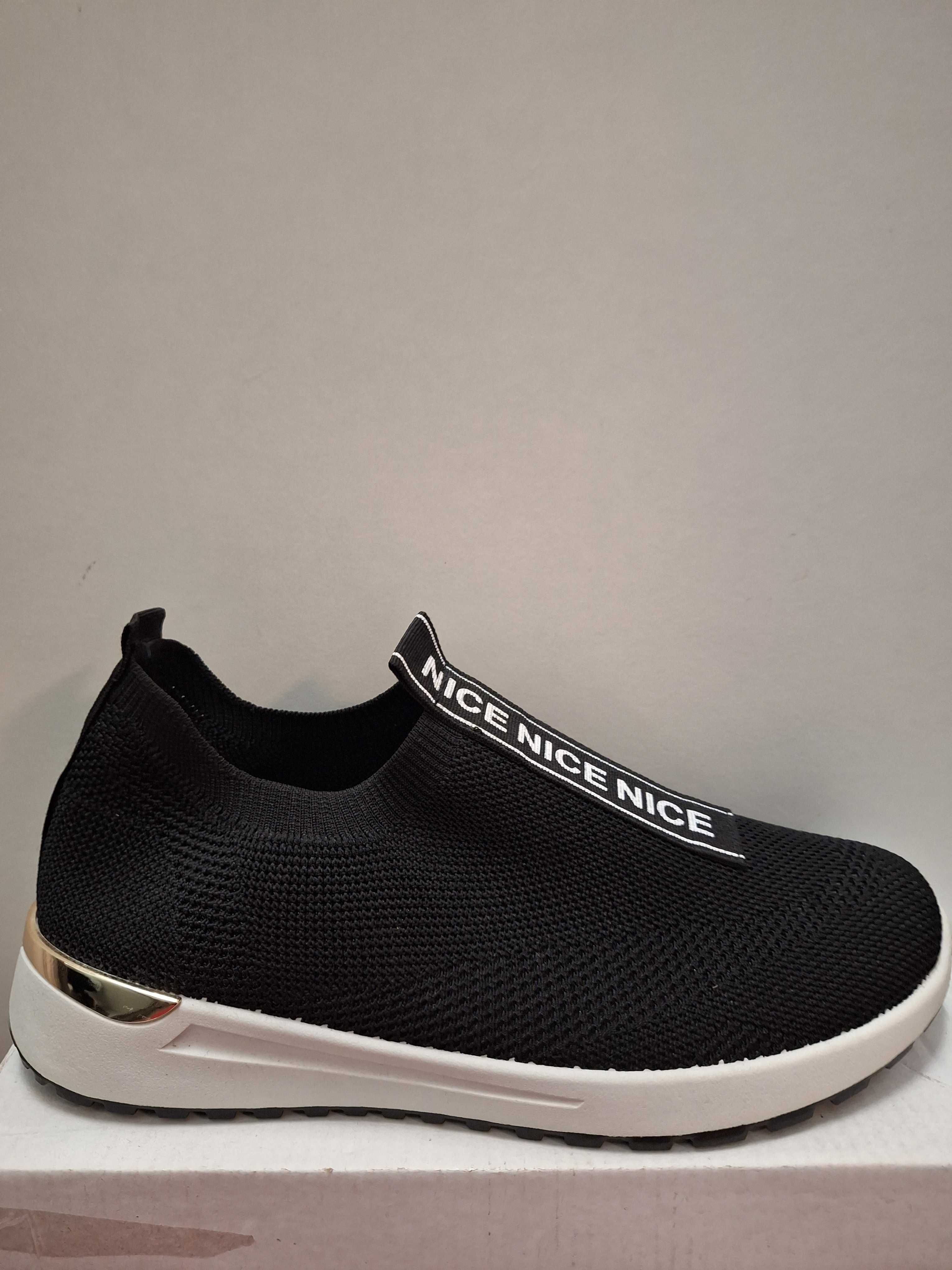 Buty sportowe damskie