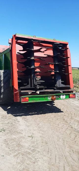 Rozrzutnik obornika Coutand Twister