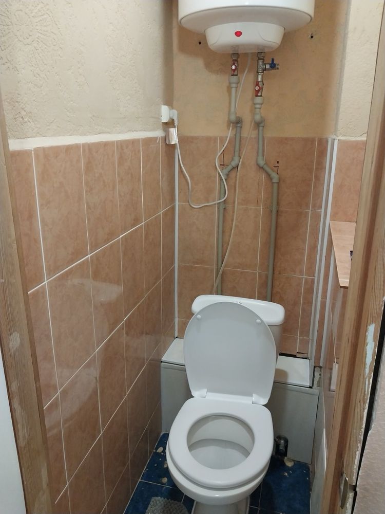 Продам 2 х кімнатну квартиру в центрі міста Борисполя