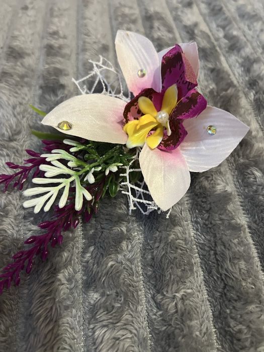 Продам прикраси на волося