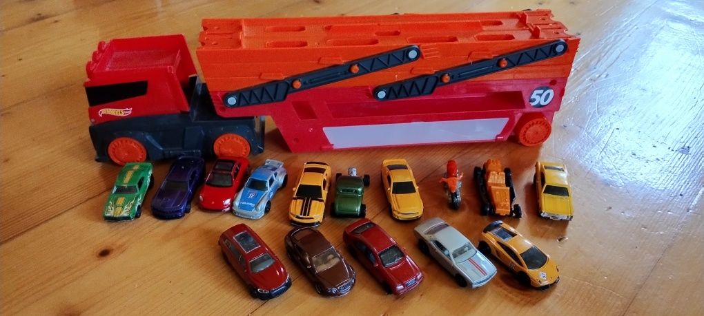 Samochody Hot Wheels Ciężarówka Laweta 2