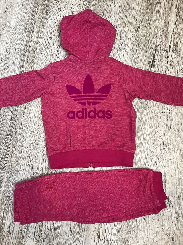 Дитячі костюми Adidas, 100% оригінал, р-р 9-12 міс, 12-18міс