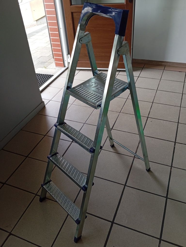 Drabina 4 stopniowa 83cm