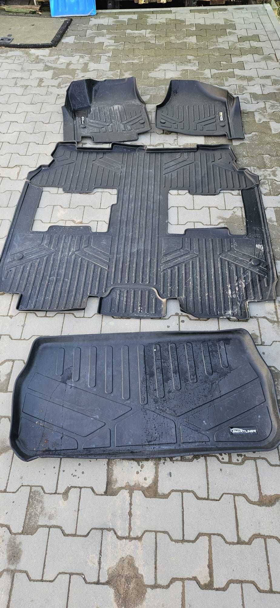 dywaniki gumowe komplet przód tył bagażnik Chrysler Pacifica 17-24r