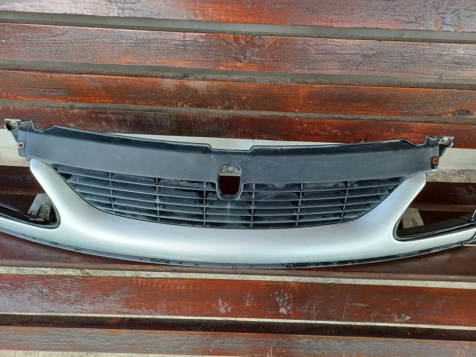 Решітка радіатора Renault Espace 3 lift