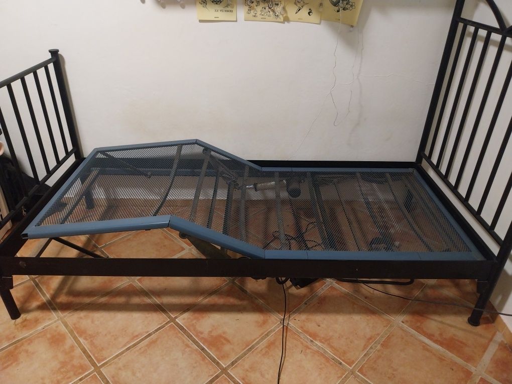 cama elétrica de Auping com estrutura metálica