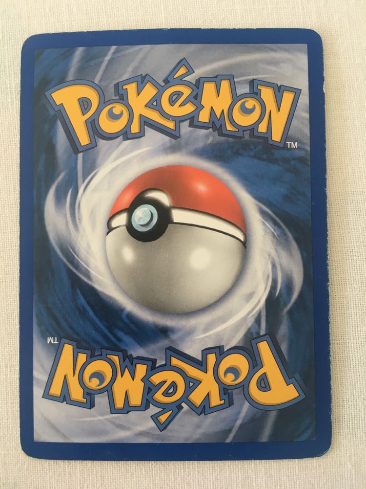 3 Cartas Pokémon, preço total 2,00 Euros (portes já incluídos)