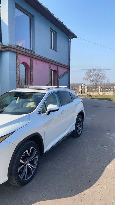 Аэродинамические алюминиевые пере-мычки DL8 на рейленги Lexus RX 2015