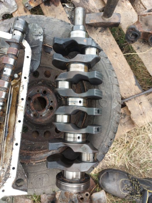 Blok silnika 164e1 bmw e30 głowica i inne części