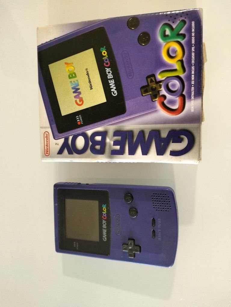 Game Boy color com caixa