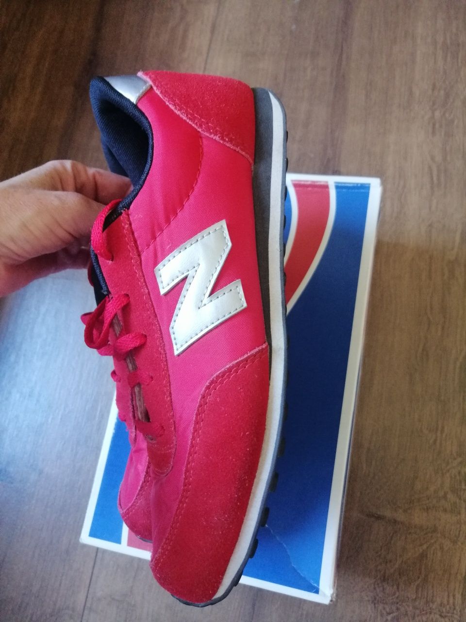 Buty sportowe damskie czerwone New Balance 410 rozmiar 39