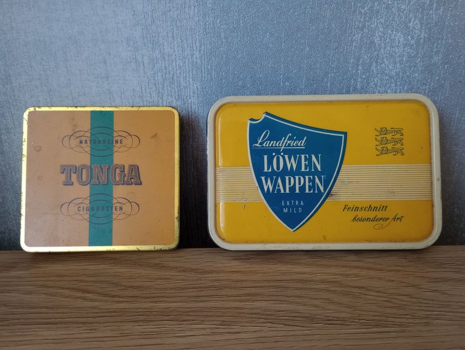 Stare metalowe pudełko . Vintage