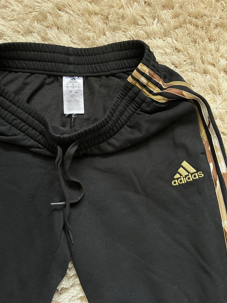 Штаны adidas