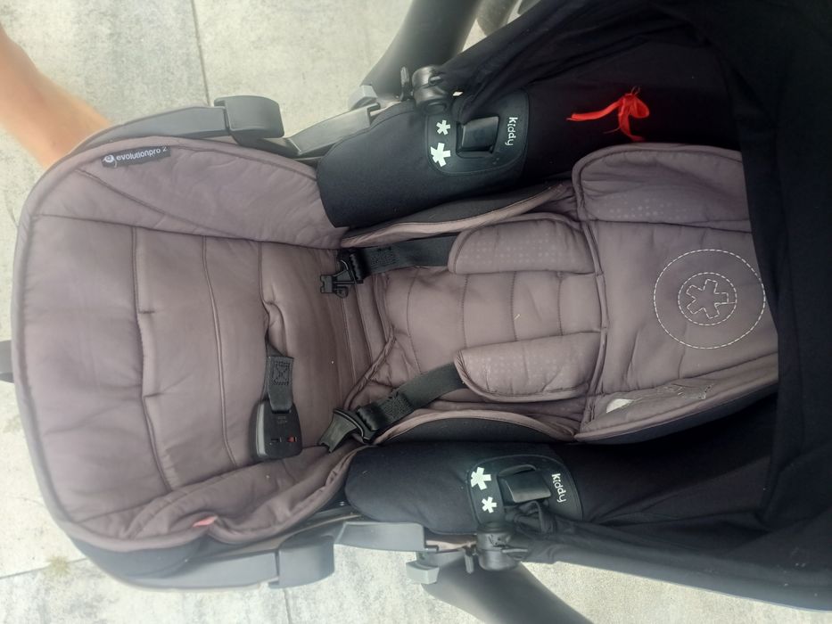 Zestaw Mutsy Evo + fotelik Kiddy izofix + gondola i spacerówka