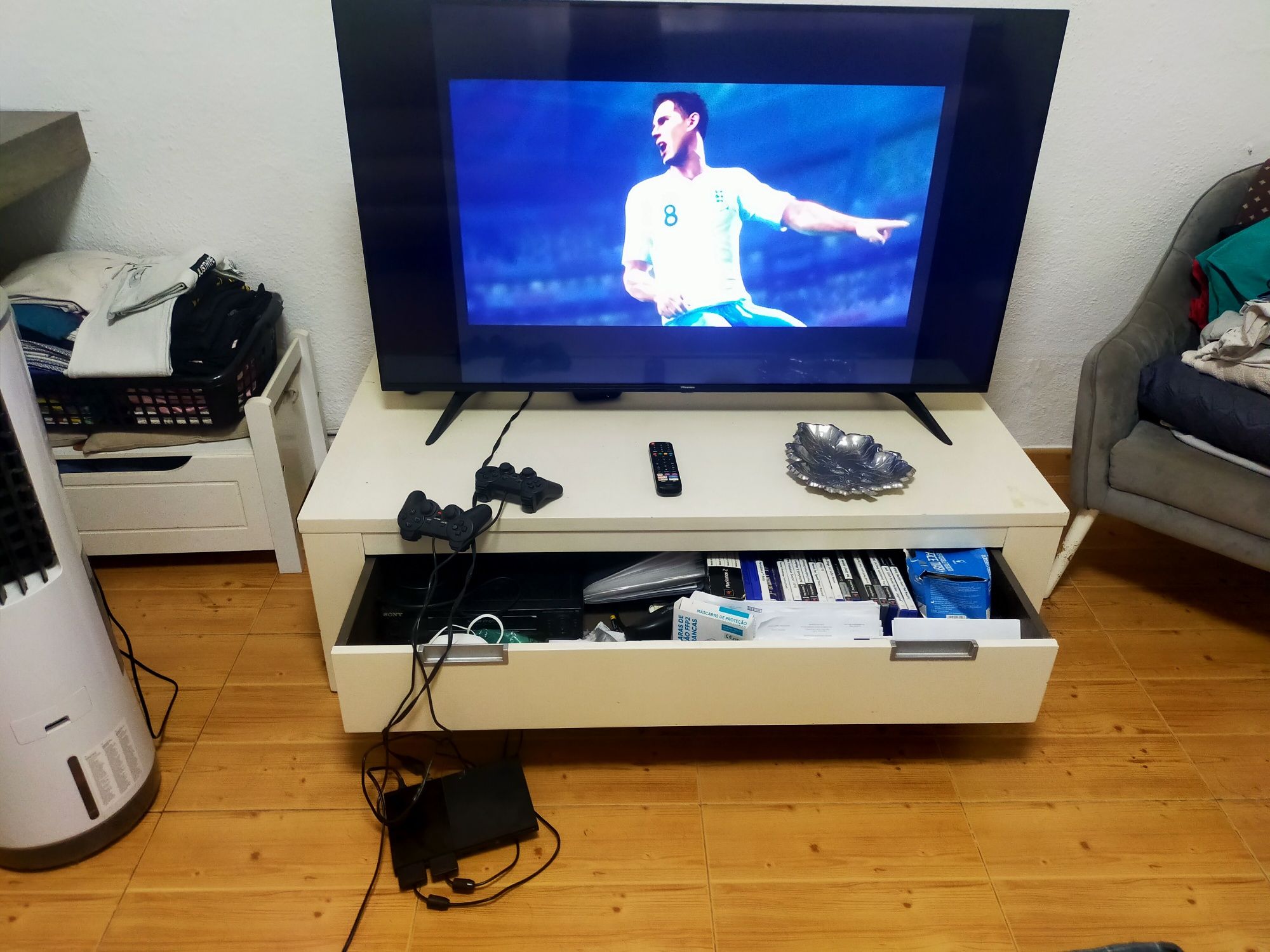 PlayStation 2 com vários jogos