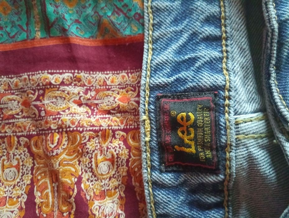 Spodnie damskie marki Lee jak nowe.