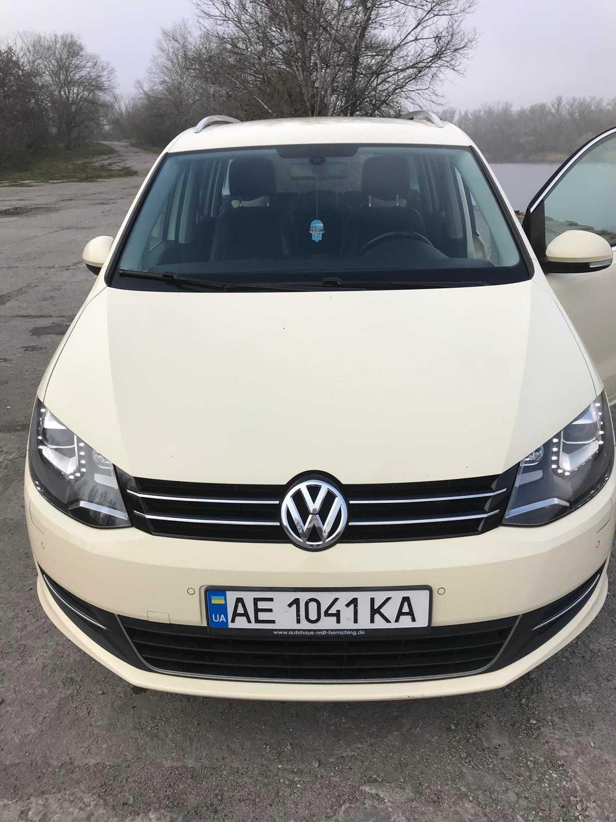 Volkswagen Sharan 2014 2л