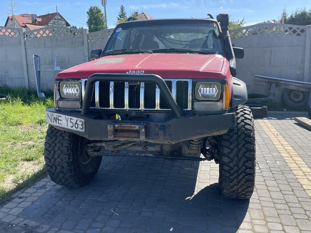 Jeep Cherokee xj 4.0 z gazem Monster 37 cali