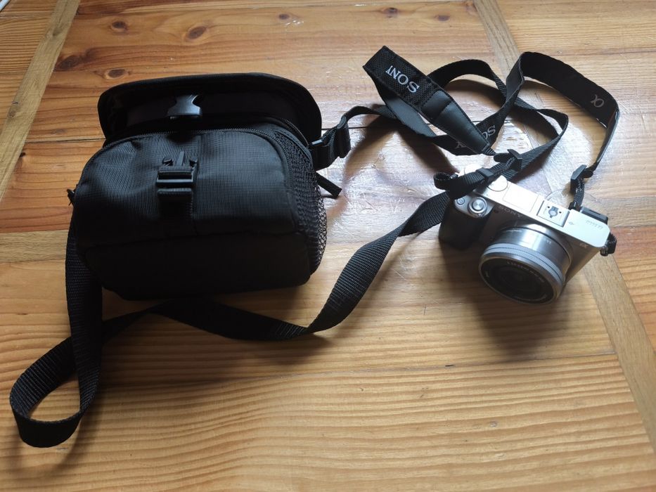 Фотоапарат Sony a6000 + об'єктив Sony SELP1650
Фотоапарат Sony a6000 +