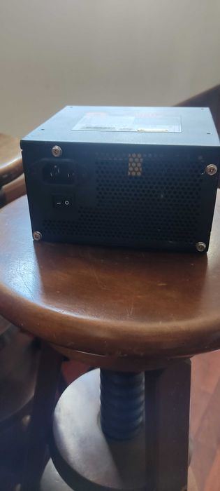 Fonte de Alimentação Corsair VX550W