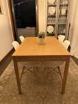 Mesa de jantar extensível IKEA bege (4 a 6 lugares) – Excelente estado