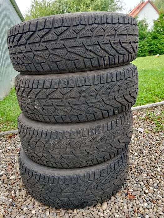 Opony zimowe kormoran 205/55R17