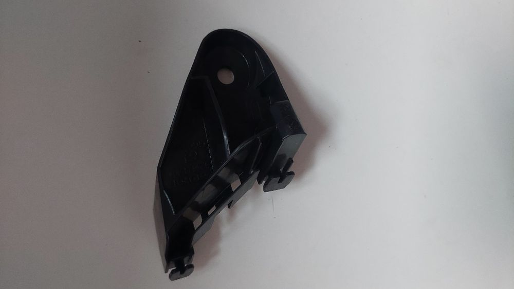 Mocowanie ślizg zderzak prawy tył TOYOTA C-HR