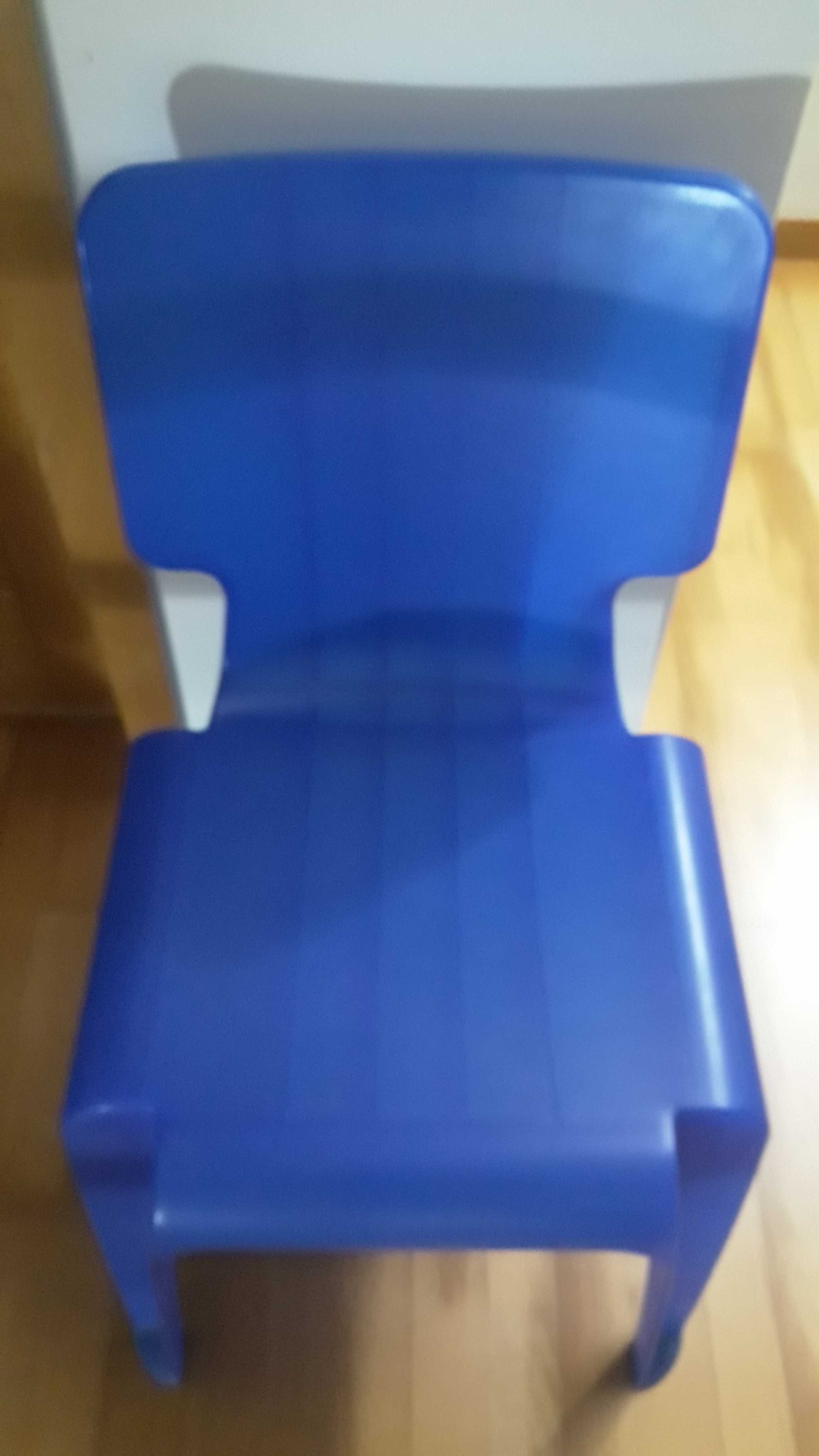 cadeira de exterior azul cobalto  marca authentics