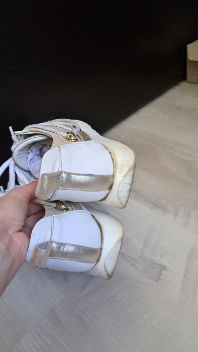 Шкіряні туфлі Gino Rossi 39р