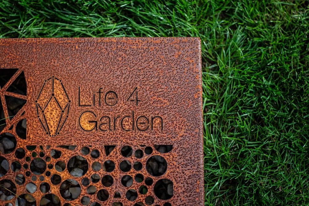 Obrzeże drzewa - obrzeża trawnikowe