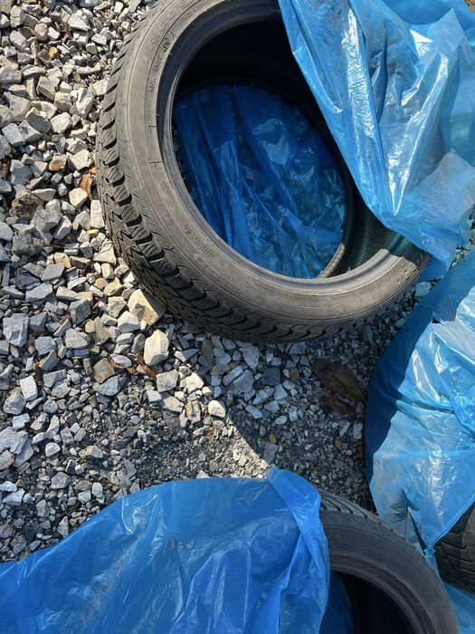 Opony zimowe 225/45 r17 komplet