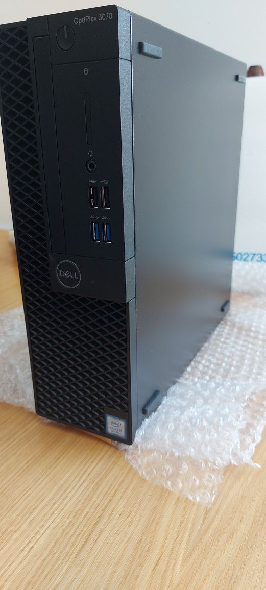 Komputer stacjonarny - Dell Optiplex 3070
