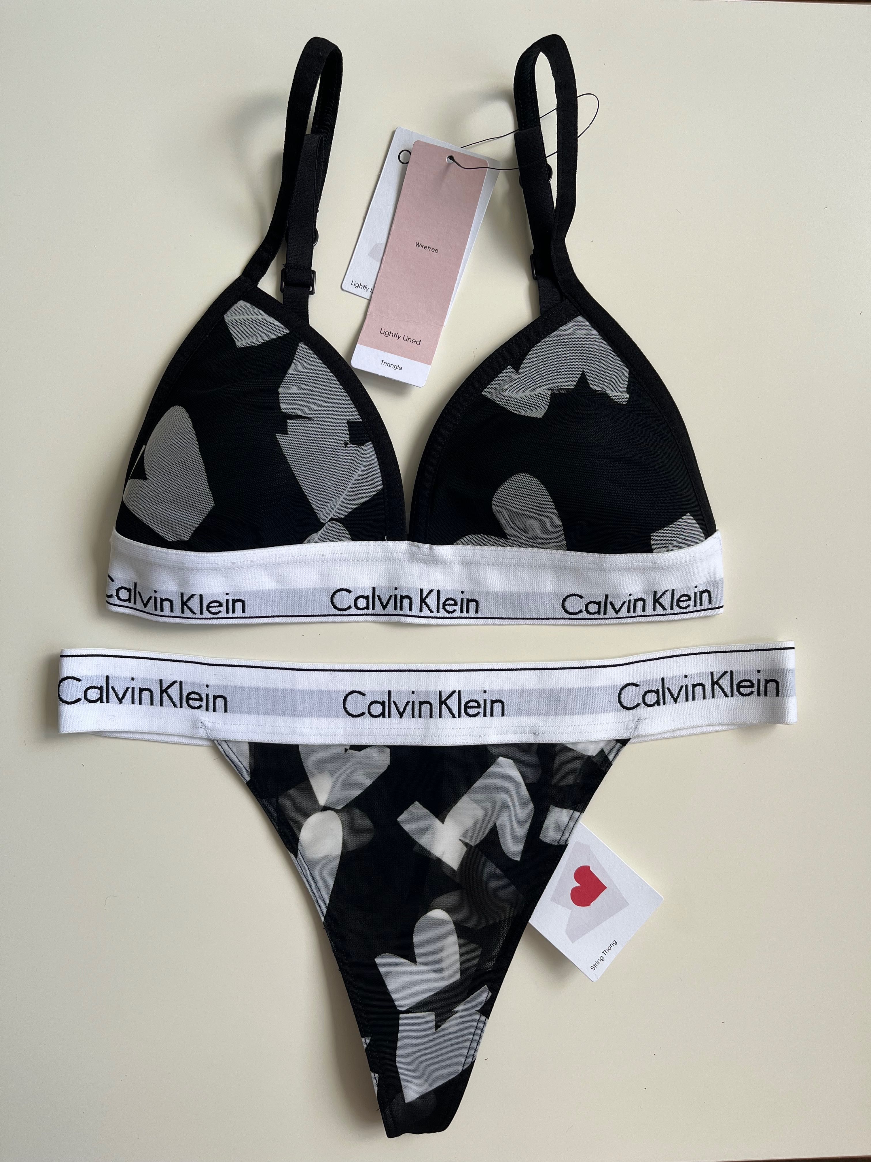 Комплект белья Calvin Klein сердца