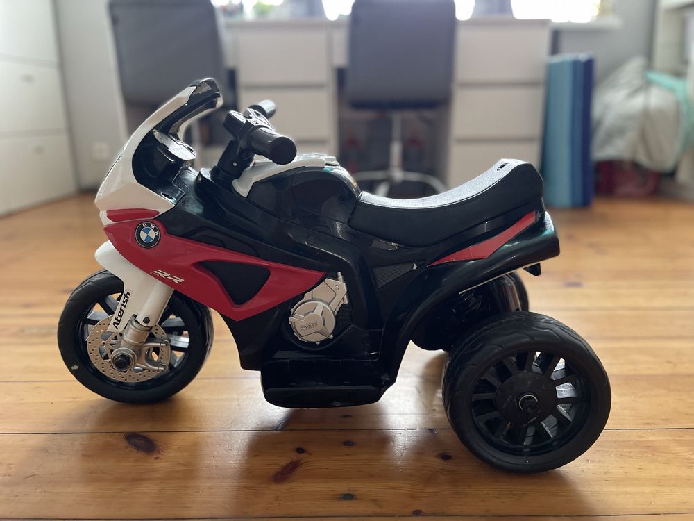 Motor BMW na akumulator