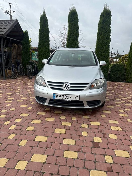 Продам Golf 5 + - 1.6 бензин