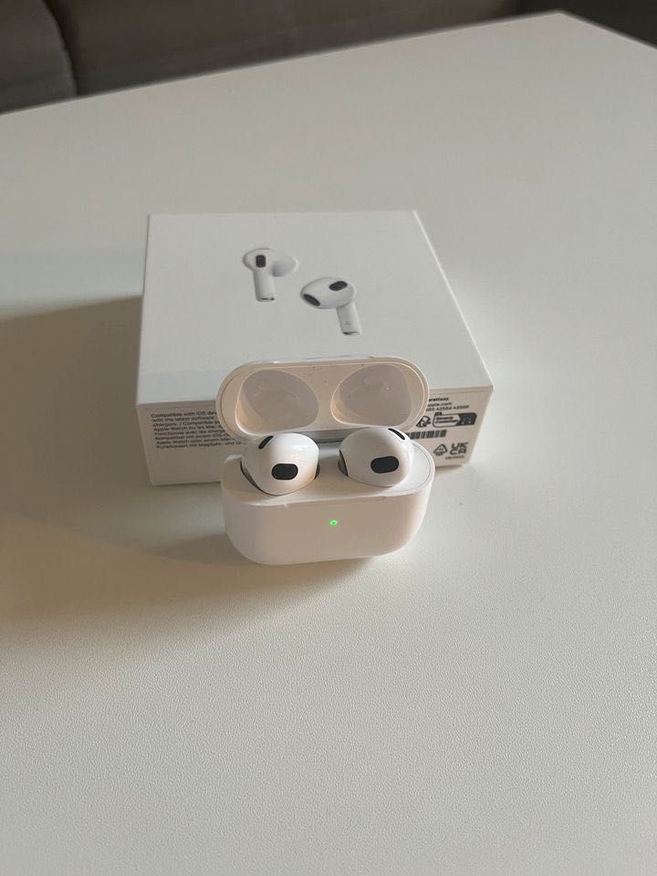 Навушники Airpods 3rd gen в чудовому стані з MagSafe