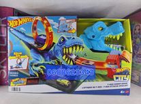 Трек Хот Вілс Полювання Ті-Рекса Hot Wheels City T-Rex Playset HKX42