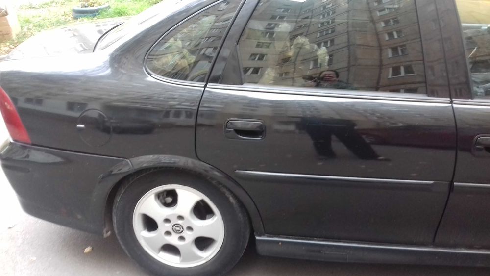 Продам Опель Вектра 2.2 дизель 2000р