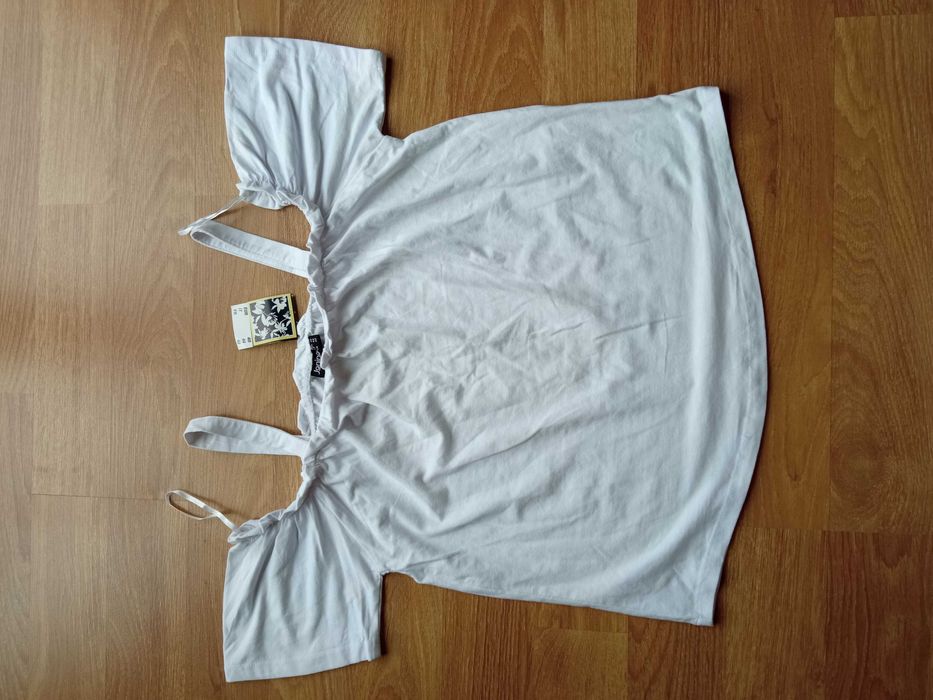 Letnia biała bluzka z krótkim rękawem Hiszpanka 40 L Janina z dziurką