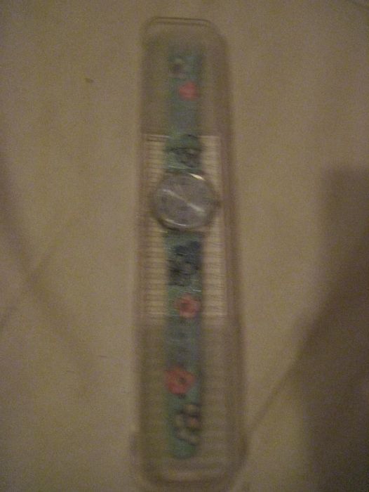 relogio swatch com caixa original