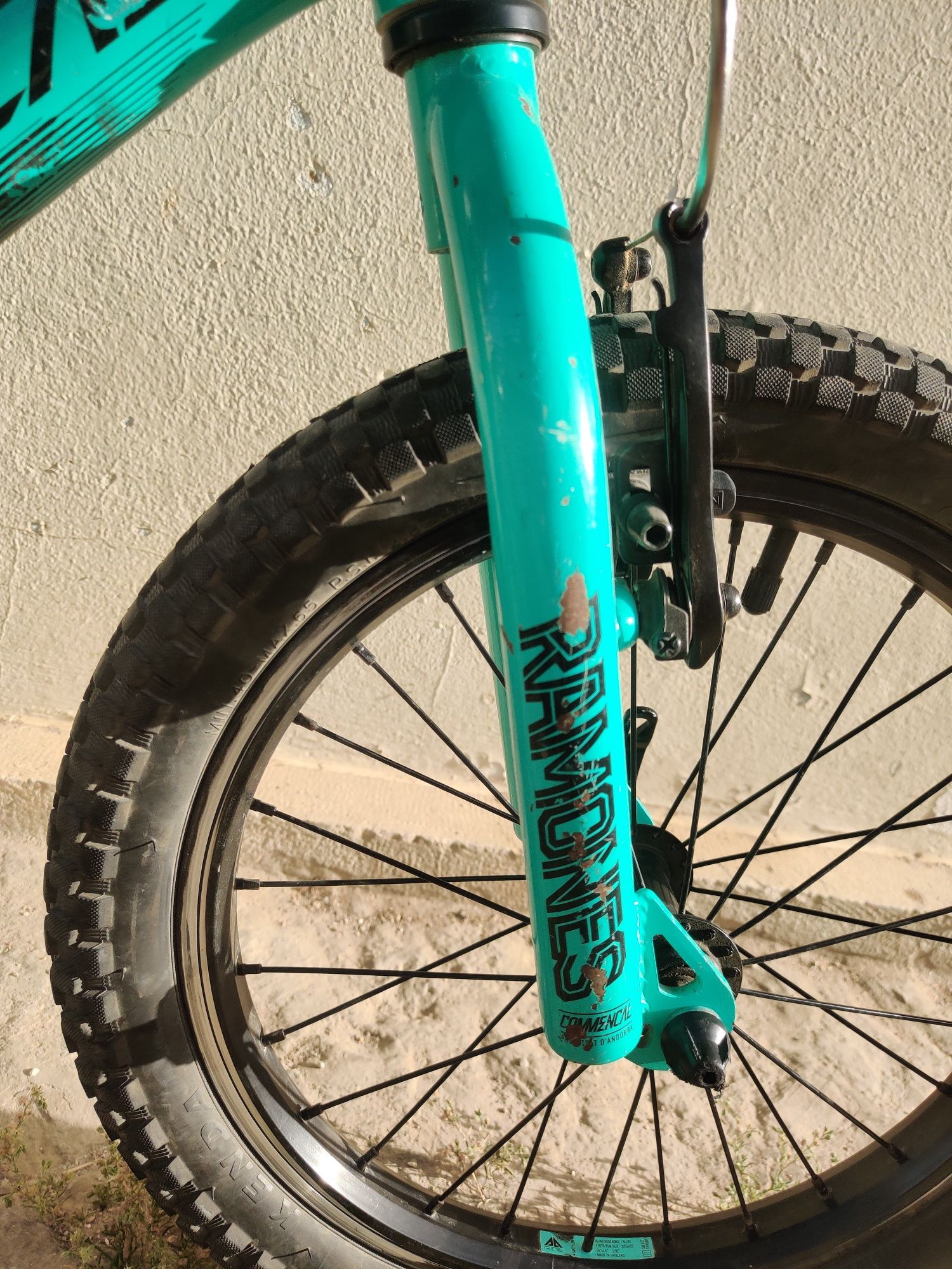 Bicicleta criança Commencal Ramones 16