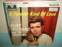Lote de 6 singles. Cliff Richard, Ringo Starr, Elton John etc.