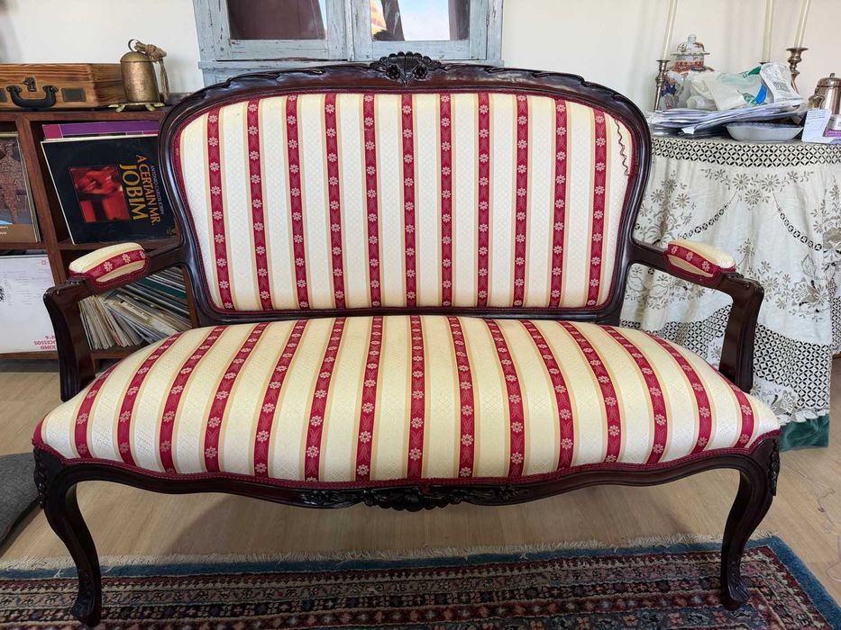 Conjunto Estilo Luís XV – Madeira Maciça – Excelente Estado