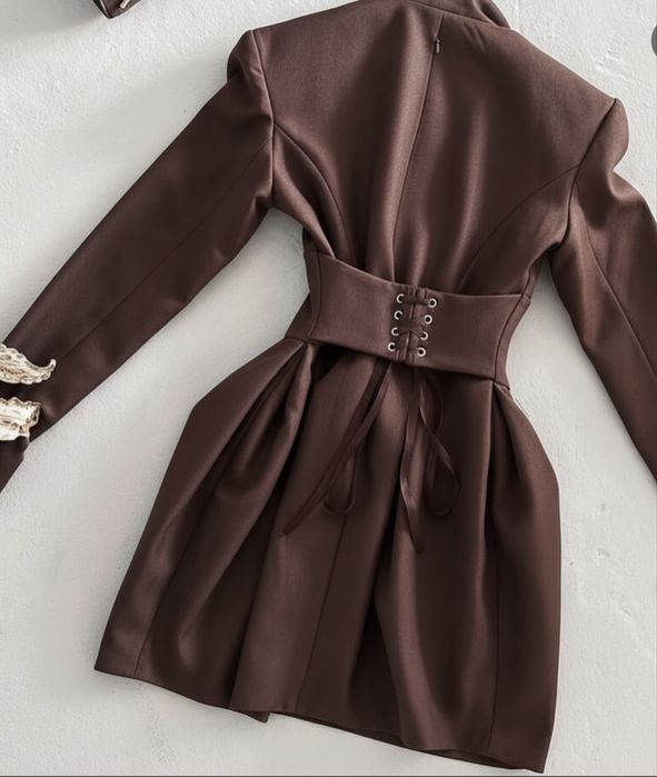 Сукня піджак з імітацією корсету