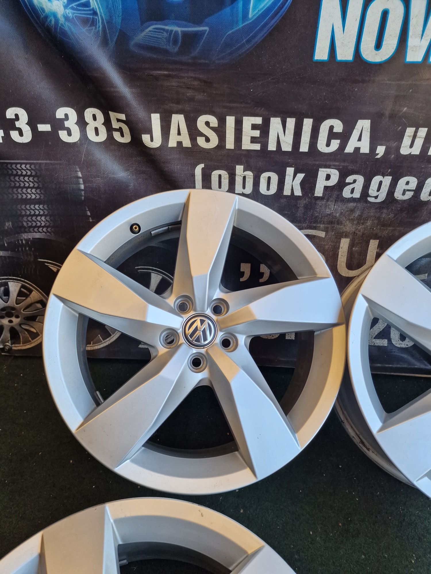 Alufelgi 17 5×100 Vw T-Cross Polo Golf 4 Jetta Bora  Seat Skoda Fabia