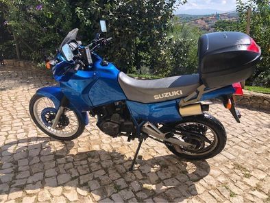 Suzuki dr 650 rse.