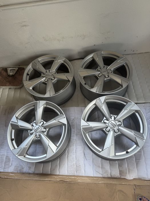 Felgi alumiowe Audi OE 4K0 ET 39 8jx18” 5x112 Audi A6