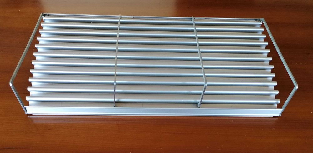 Suporte para CD`S. Tudo 30,00€