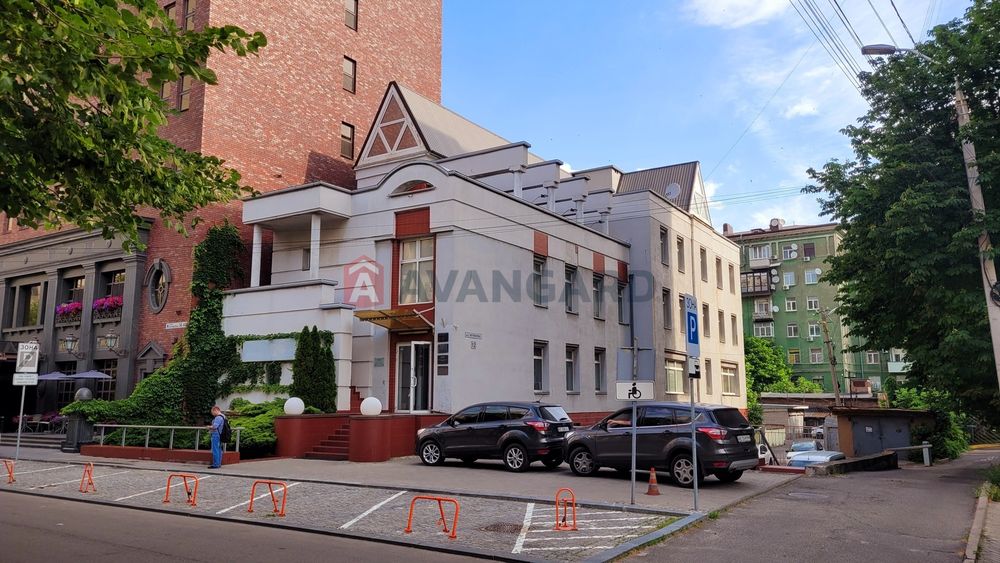 Продам офіс на Мечникова, 92000$, 84 кв.м.